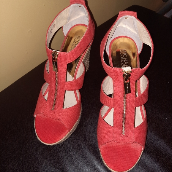 Open Toe Wedges - Picture 2 of 4